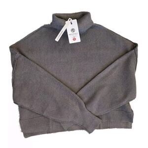 Cropped Sweater Women's Turtleneck Grey Merokeety Size Small Batwing Sleeve